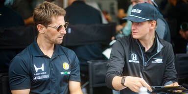 Traumhaftes Oval-Debüt: Schumacher rast in die Top 5