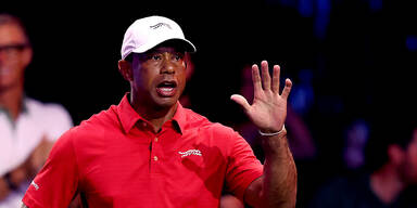 Schwere Vorwürfe gegen Woods: Schmerzmittel und Handy am Steuer