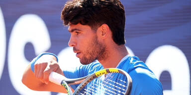 Verletzungsschock um Alcaraz bei Barcelona-Start