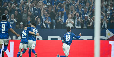 Ekstase auf Schalke: Der Aufstieg ist perfekt!