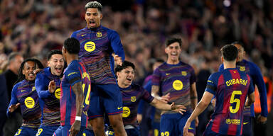 MEISTER! Barcelona feiert Titel-Coup im Clasico 