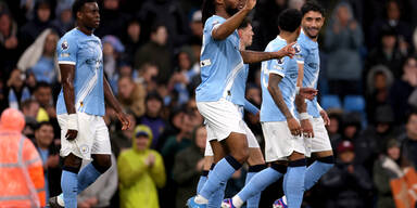 Manchester City nur noch zwei Punkte hinter Arsenal