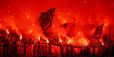 Pyro-Chaos beim Pokalfinale: Notfall-Durchsage 