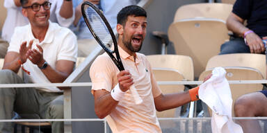 Djokovic und Swiatek weiter: Schock-Aus für Rybakina