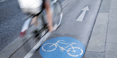 14-Jähriger auf Fahrrad von Pkw erfasst 