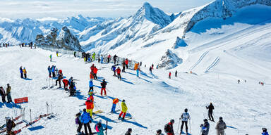 Vor den Augen seiner Schüler - Lehrer stirbt bei Ski-Ausflug 