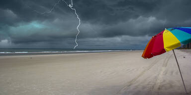 In den Herbstferien: Unwetter-Alarm in Urlaubs-Regionen