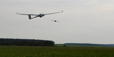 Unfallwrack entdeckt: Segelflieger-Pilot stirbt nach Absturz