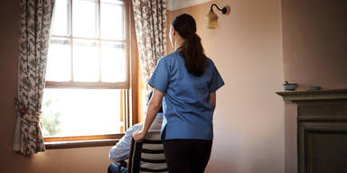 Pflegerin soll Millionär in NÖ ermordet haben