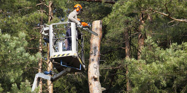 57-Jähriger stürzte vor Augen seines Sohns in den Tod