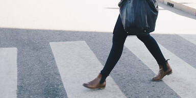 Auf Zebrastreifen: Alko-Lenker erfasste 16-Jährige