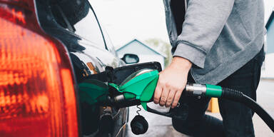 Preis-Schock: Tanken wird wieder teurer