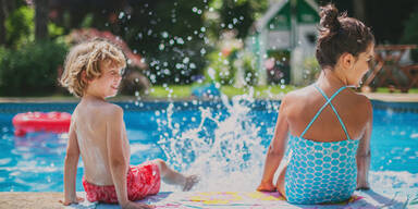 Sommer Pool Hitze Abkühlung Schwimmen Baden Schwimmbecken