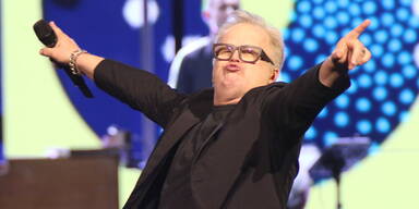 „Keinen Millimeter nach rechts!“ Grönemeyer wird bei Unplugged-Show in Wien laut 