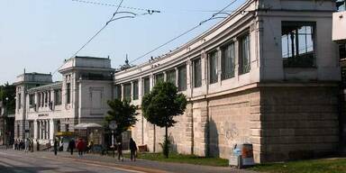 "Kiss & Ride" statt Strafzettel: ÖVP will sicheren Schulweg bei Drogen-Hotspot