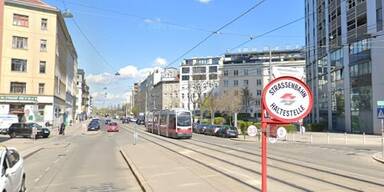 Crash mit Straßenbahn: Fußgänger (65) in Lebensgefahr