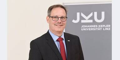 JKU-Rektor Stefan Koch.jpg