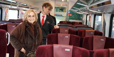 Erster modernisierter Railjet in Lienz präsentiert