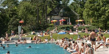 Krapfenwaldlbad.jpg