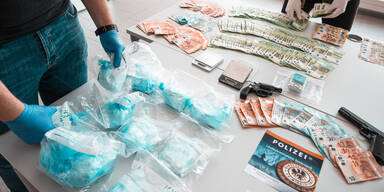 LKA Stmk - Suchtmittel und Geld-08 (1).jpg