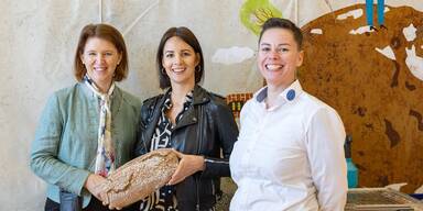 LR Michaela Langer-Weninger (l.).jpg