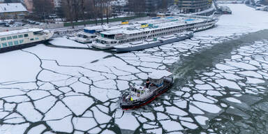 Erste Eisbrecher-Einsätze auf der Linzer Donau notwendig 