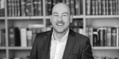 oe24 Media Group trauert um Peter Zöchbauer