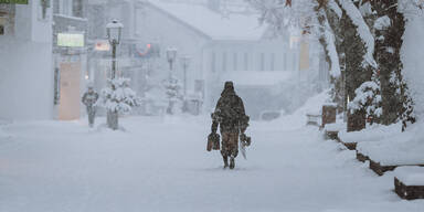 NEUSCHNEE SALZBURG.jpg