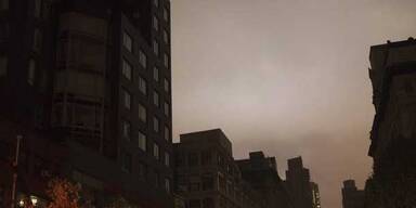 NYNight_dias25_re.jpg