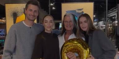 Waterloo feiert seinen 80. Geburtstag in Wien – Familienfest mit Rockstar-Stimmung