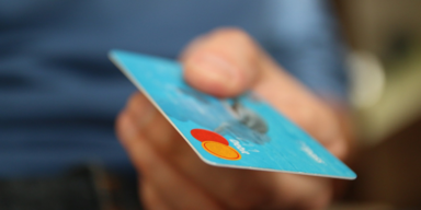 card complete verkauft: Bank Austria und Raiffeisen mit neuen Kreditkarten