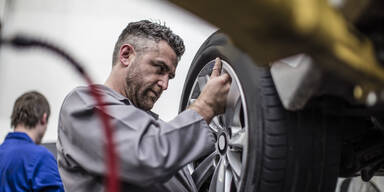 AK-Test zum Reifenwechseln deckt große Preisunterschiede von bis zu 176 Prozent