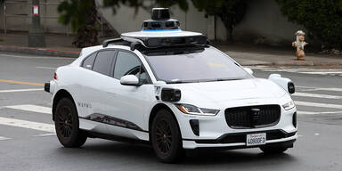 Musk will Robotaxis und Roboter auch zu uns bringen