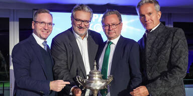 Erster Profi-Meisterpokal nach 87 Jahren nach Wien zurückgekehrt