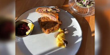 Knapp 700 Euro für Luxus-Schnitzel! Gastronom bricht alle Rekorde