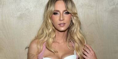 Melissa Naschenweng bei Krüger Dirndl: Ersetzt sie jetzt Victoria Swarovski?