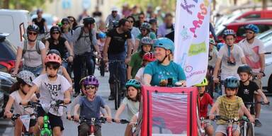 Bunte Kinder-Fahrraddemo in 21 Wiener Grätzln