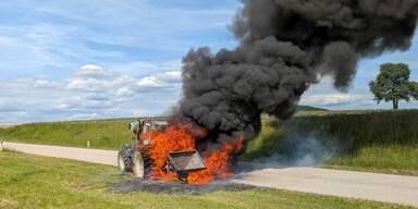 Traktor im Vollbrand: Feuerwehr Seisenegg im spektakulären Einsatz