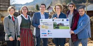 Spatenstich für Kindergartenzubau und Musikheim in Gresten-Land