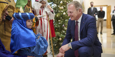 Sternsinger sangen für LH Stelzer
