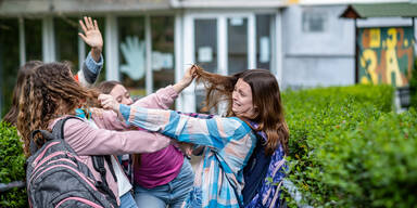 Symbolfoto: Rangelei unter Mädchen
