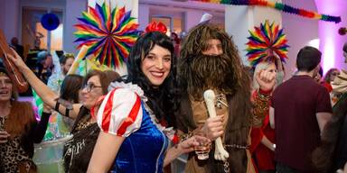 St. Pölten: Faschingsmaskerade im Rathaus