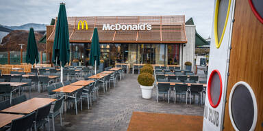 McDonald’s Restaurant Mondsee mit erweiterter Terrasse wiedereröffnet