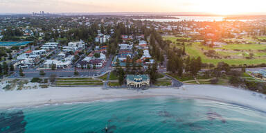 Tourism Australia_Cottesloe Beach in Western Australia (c) Tourism Australia.jpg