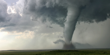 Tornado auf Wiese