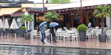 Velden-im-Regen.jpg