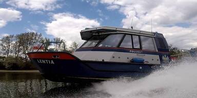 Wasserpolizei kontrolliert