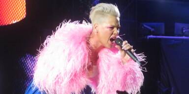 Pink schockt mit Baby-Drama: Fehlgeburt vor Geburt ihres Sohnes