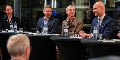 Wirtschaftsminister Hattmannsdorfer auf Heimatbesuch