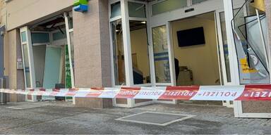 Nächster Bankomat gesprengt - Täter (ent)kamen mit Motorroller